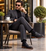 کفش رسمی مردانه چرم طبیعی دست‌دوز کرمانی مدل ۱۰۶۴ مشکی فلوتر و شبرو بی‌بند